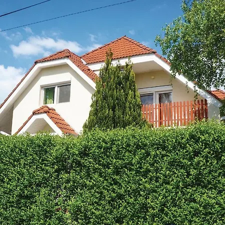 아파트 Four-bedroom In *